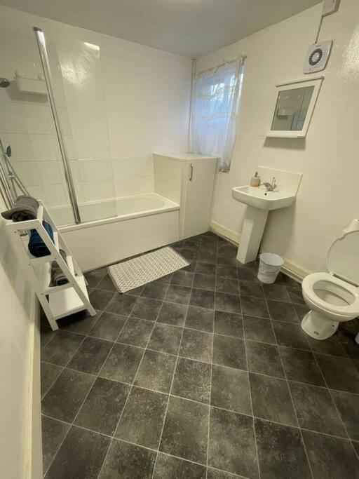 Apartamento City Heights Canterbury Exterior foto